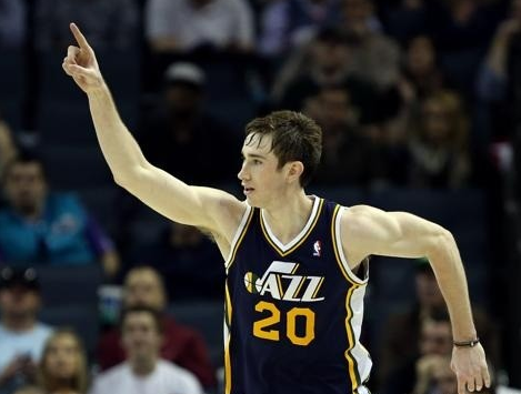 不仅让他在 不仅让他在