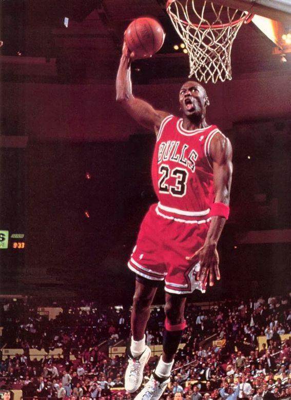 争夺4亿年轻人，北上广深蓉围猎“超级接口”